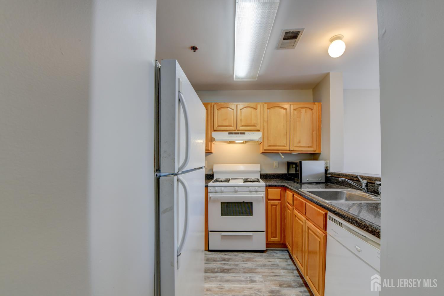 1121 Edpas Road, New Brunswick, NJ, 08901 image 12