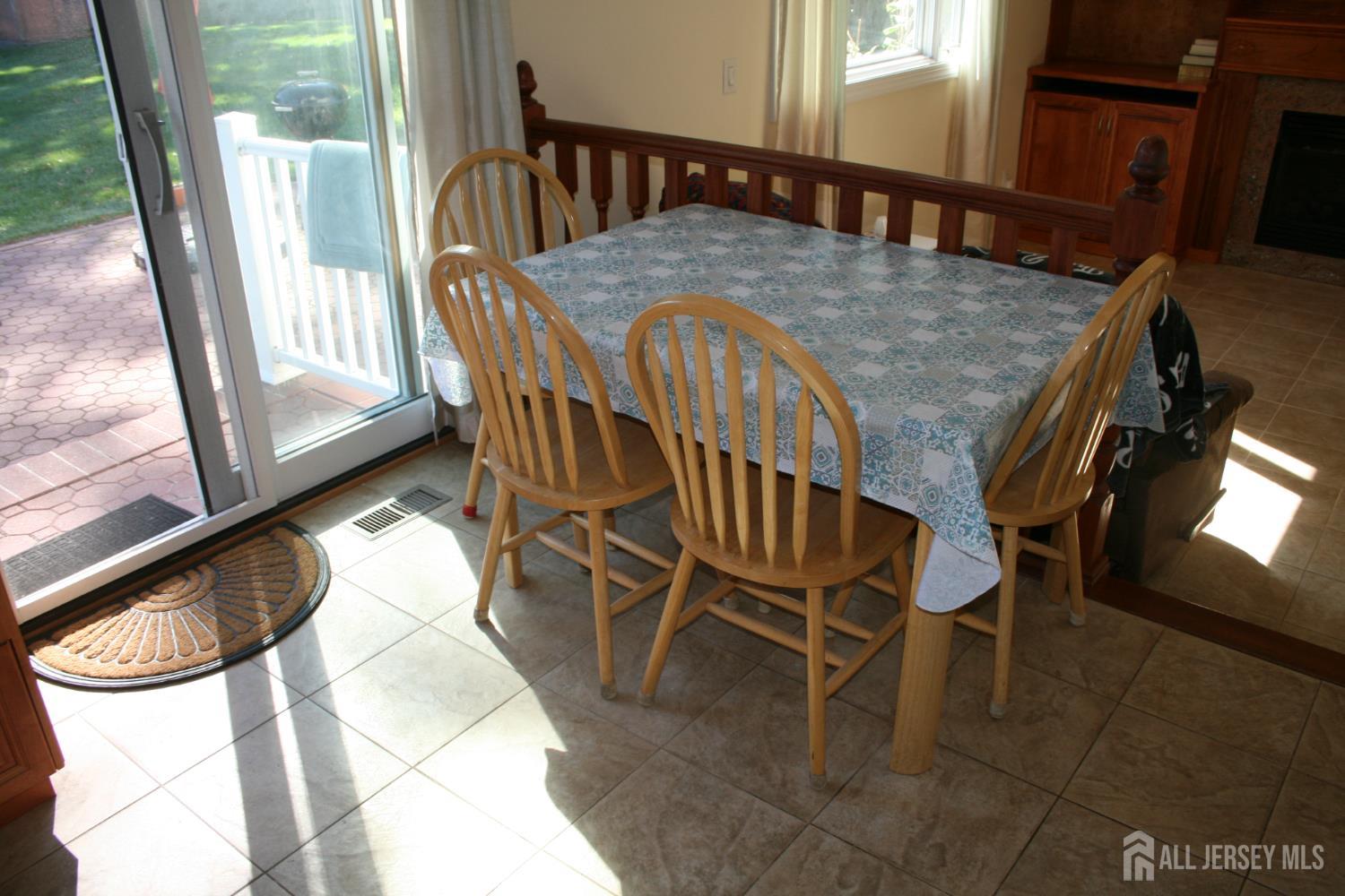 30 Buck Road Image 3