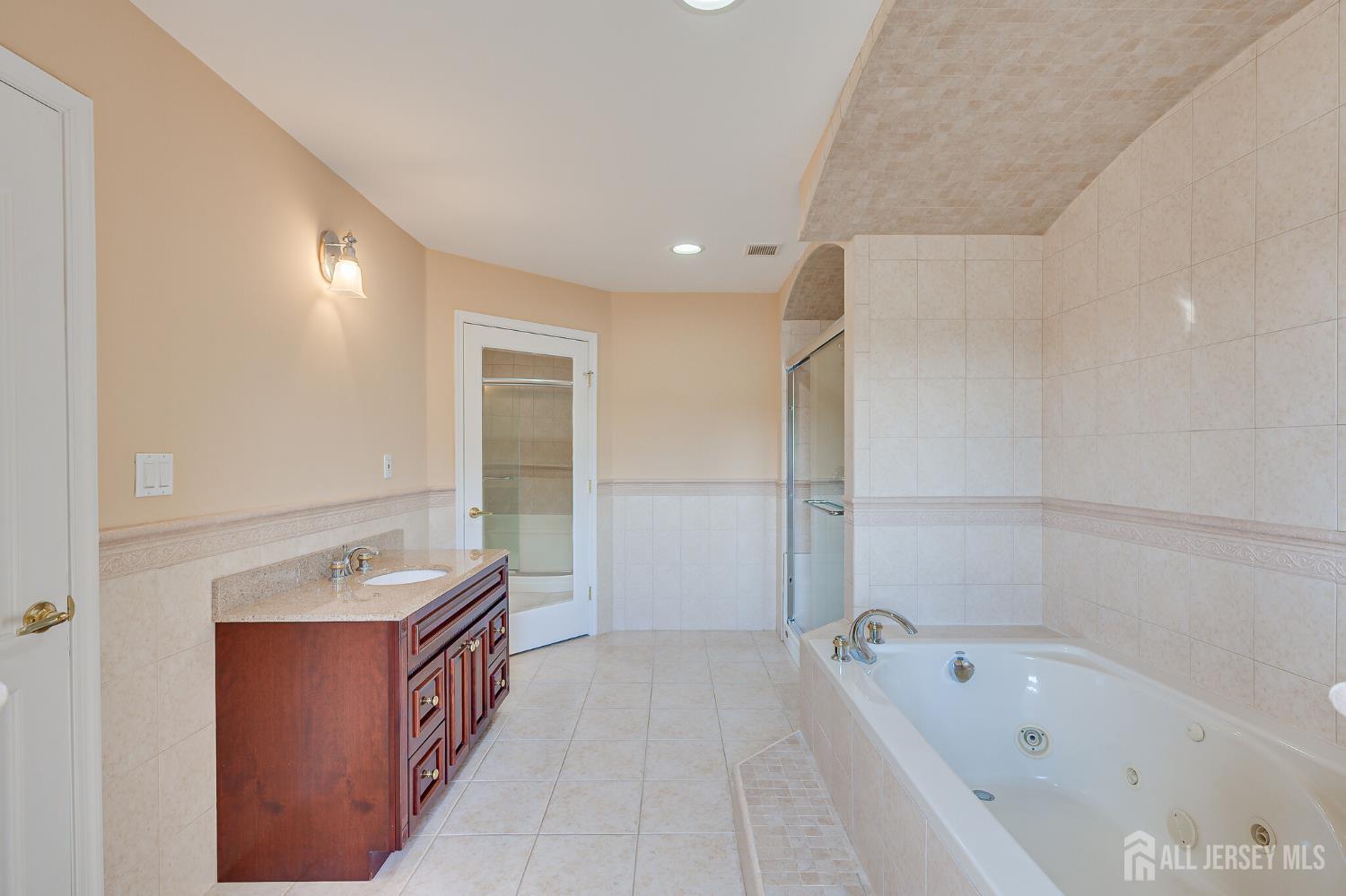75 Rieder Road, Edison, NJ, 08817 image 32