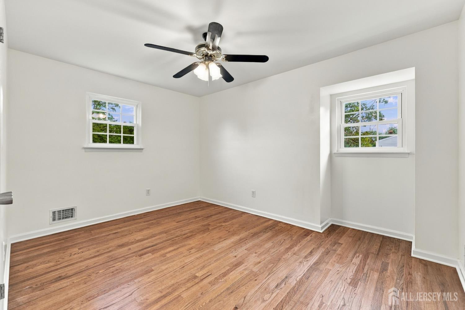 13 Nottingham Way, Hillsborough, NJ, 08844 image 33