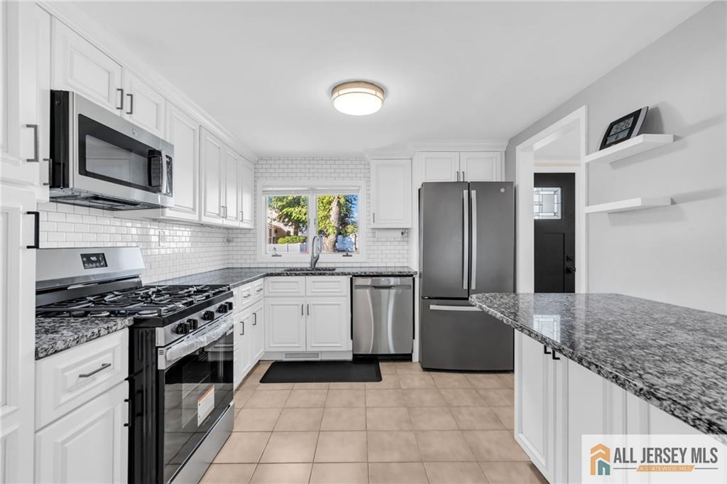 102 Avonridge Road, Raritan, NJ, 08869 image 7