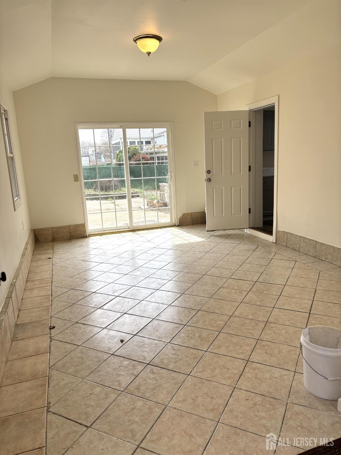 210 Second St Street, Middlesex, NJ, 08846 image 8