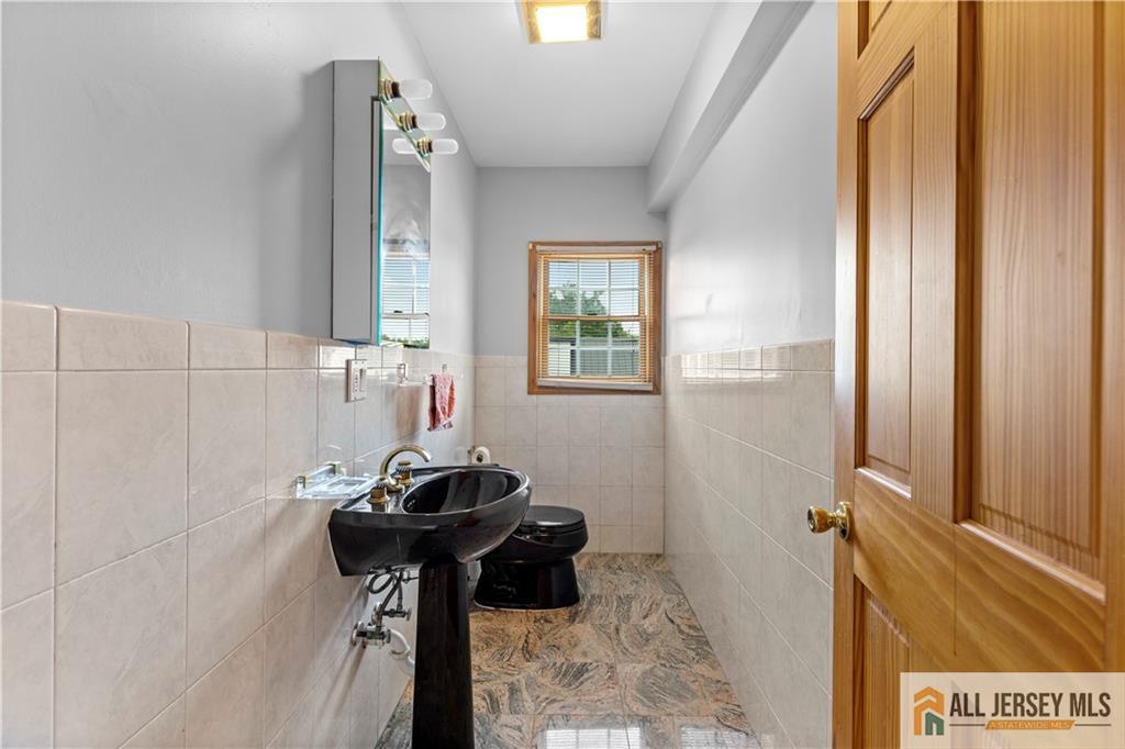 65 Livingston Avenue, Kearny, NJ, 07032 image 35