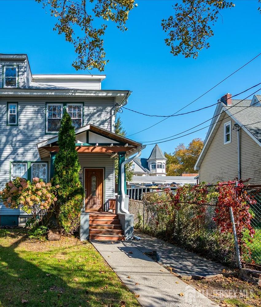 82 Lewis Street, Perth Amboy, NJ, 08861