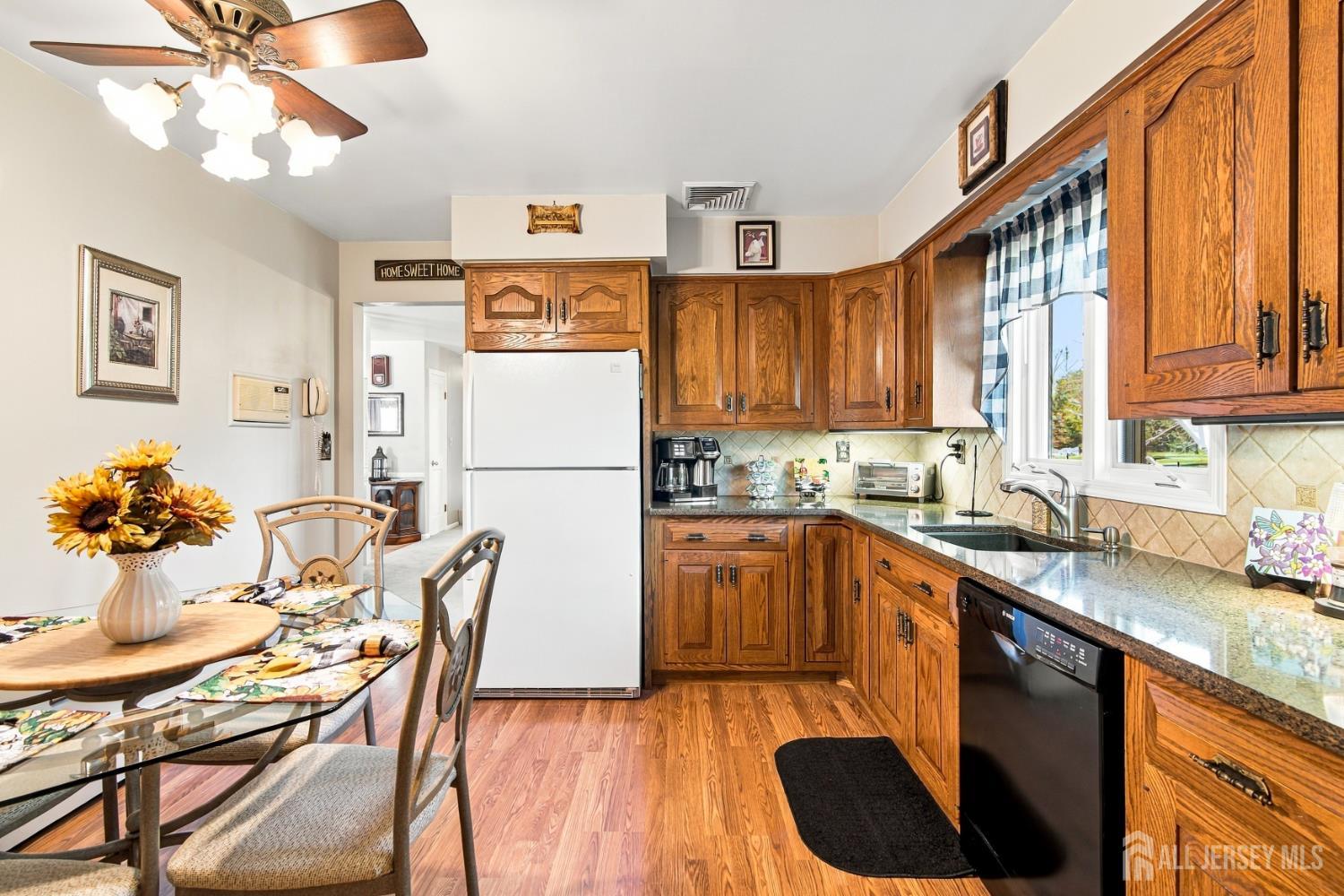 5 Seaman Court, Sayreville, NJ, 08879 image 11