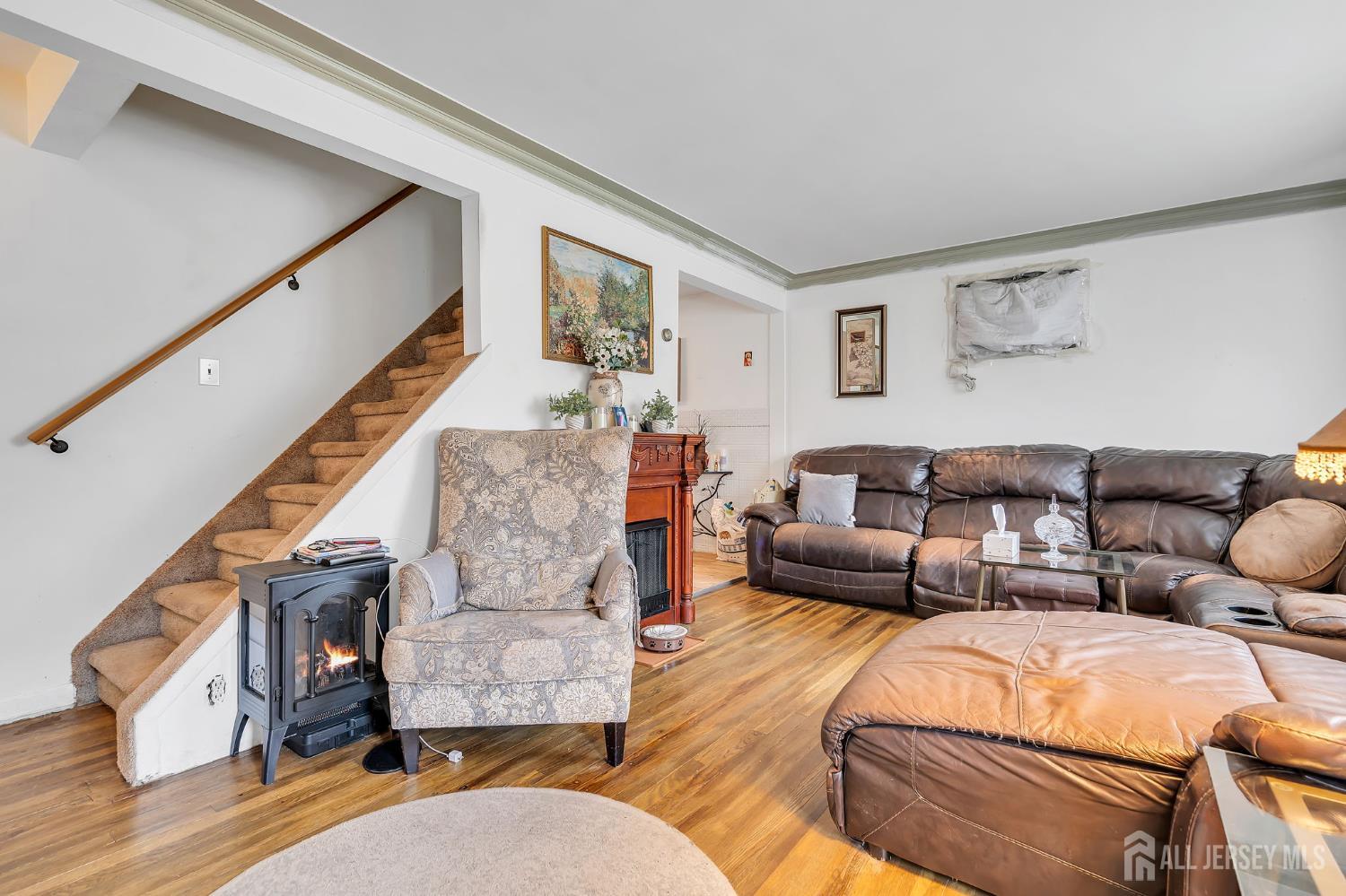 38 Susan Lane, East Brunswick, NJ, 08816 image 6