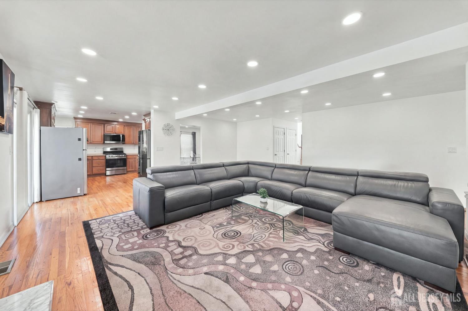 36 fiume Street, Iselin, NJ, 08830 image 21