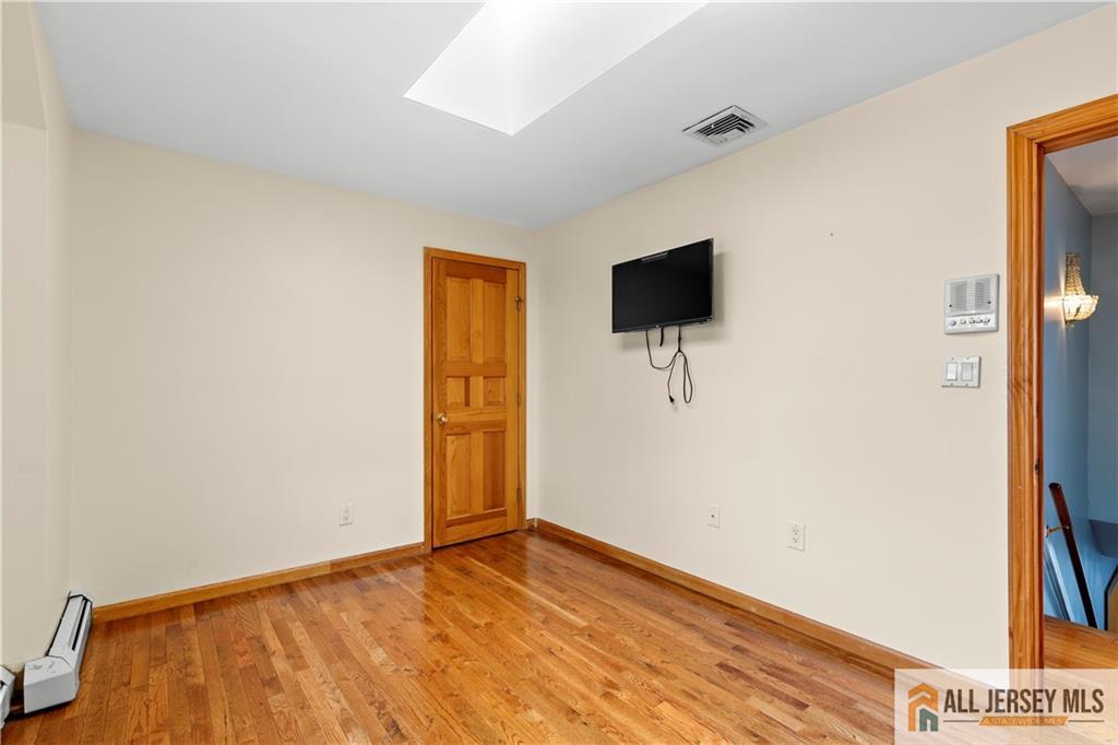 65 Livingston Avenue, Kearny, NJ, 07032 image 14