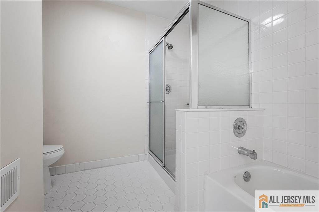 16 Andrew Johnson Drive B, Monroe, NJ, 08831 image 23