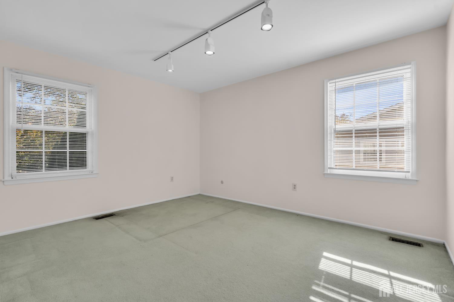 30 Hamilton Lane, Plainsboro, NJ, 08536 image 41