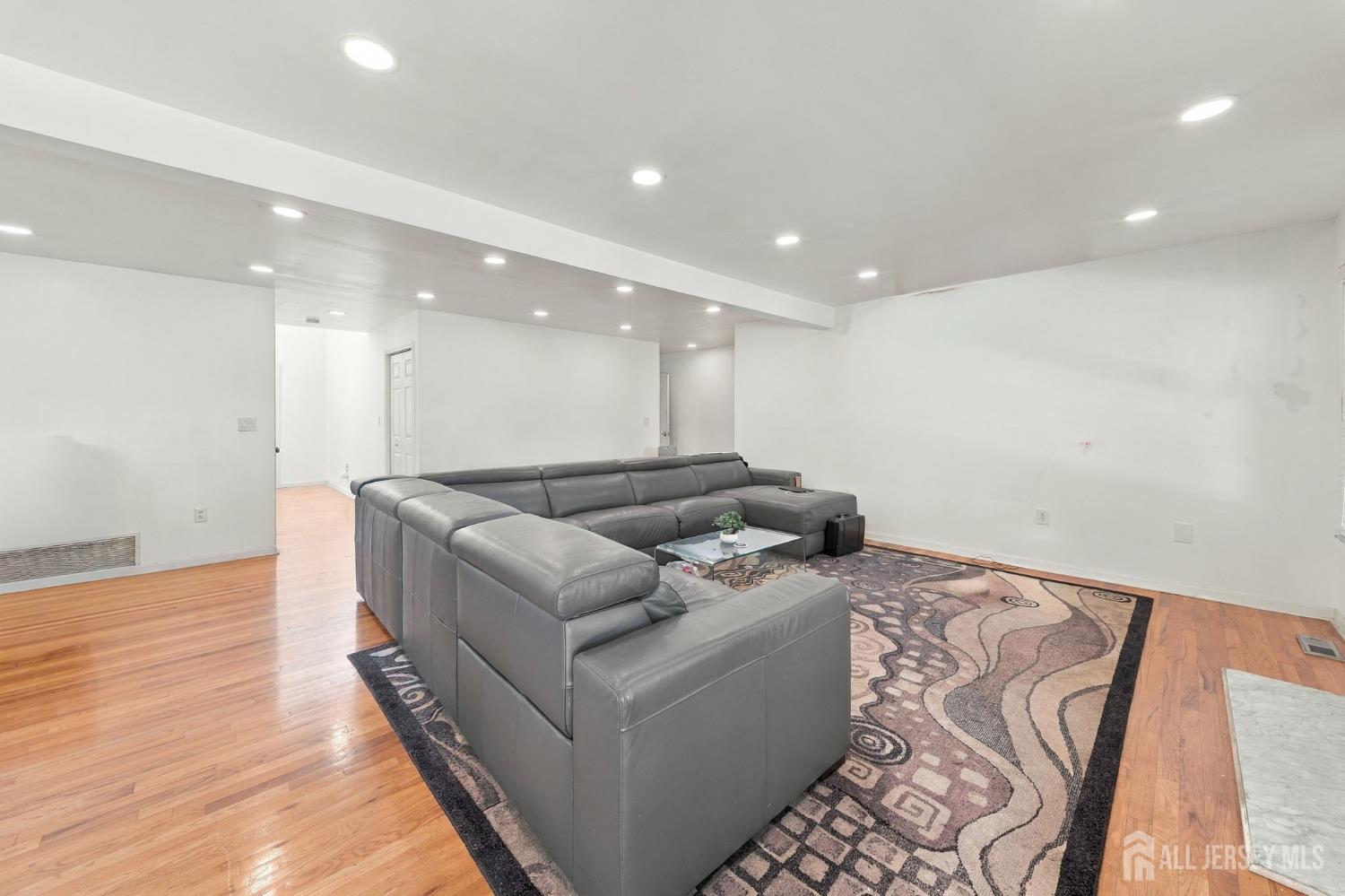 36 fiume Street, Iselin, NJ, 08830 image 20