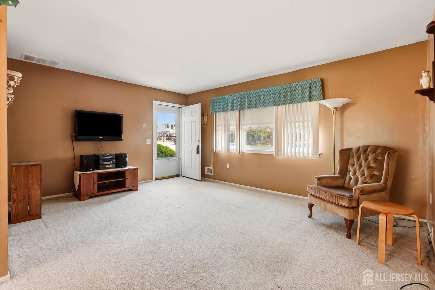 76 Haven Drive A Image 4