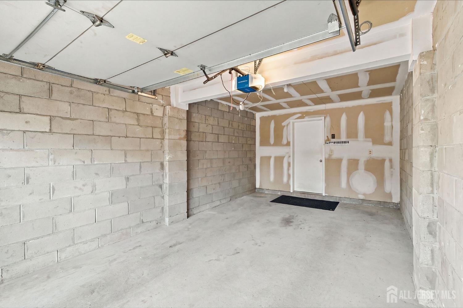 19 Sherborne Street, Franklin Twsp, NJ, 08873 image 36