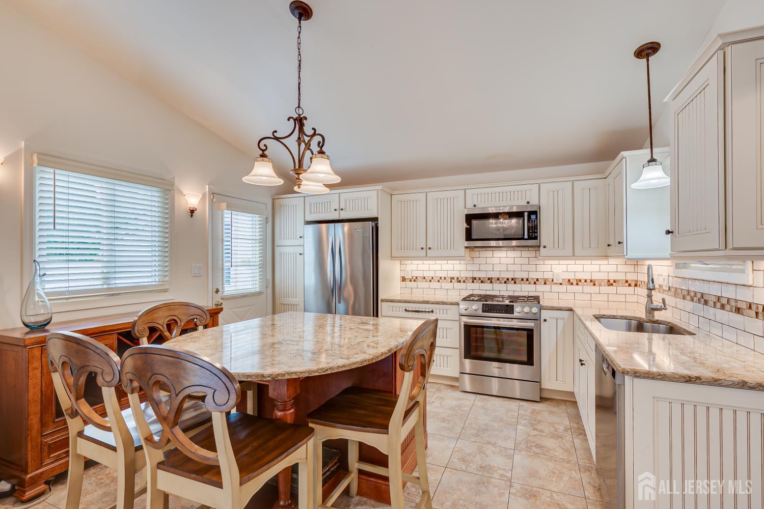72 Stephenville Parkway, Edison, NJ, 08820 image 7