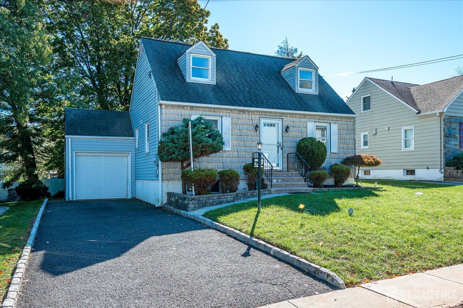 1071 Lorraine Avenue Image 2