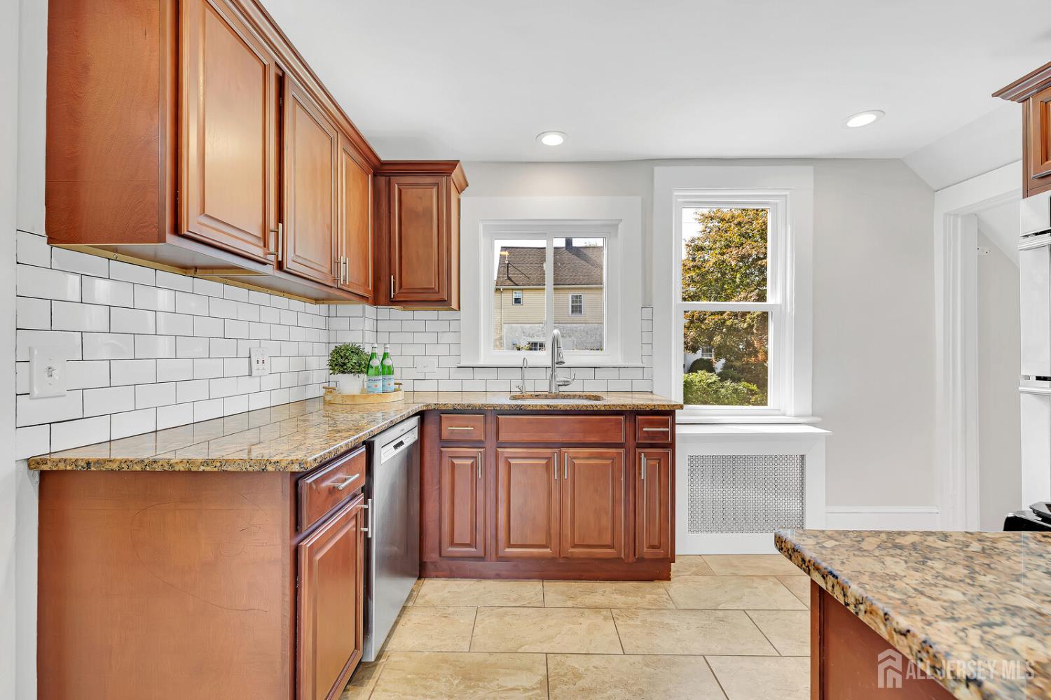 345 Broughton Avenue, Bloomfield, NJ, 07003 image 12