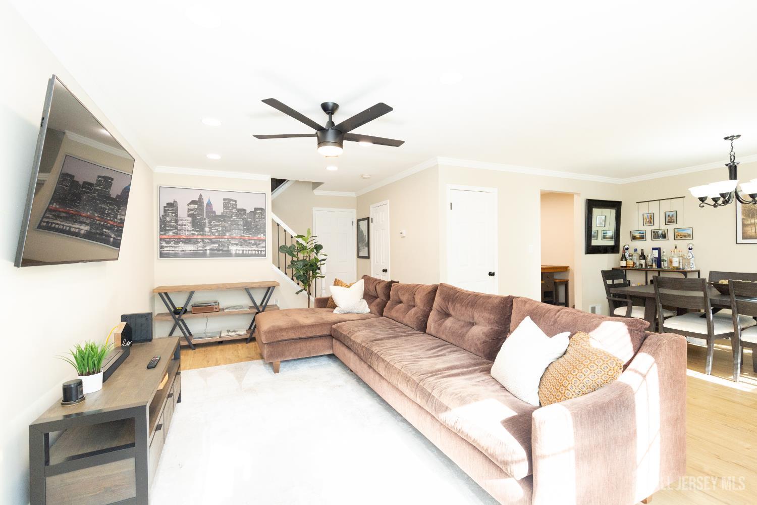 130 Albury Way Image 3