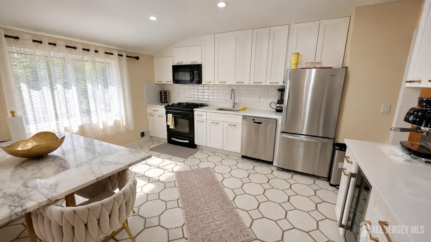 37 Valley Vale Drive, Old Bridge, NJ, 08857 image 8