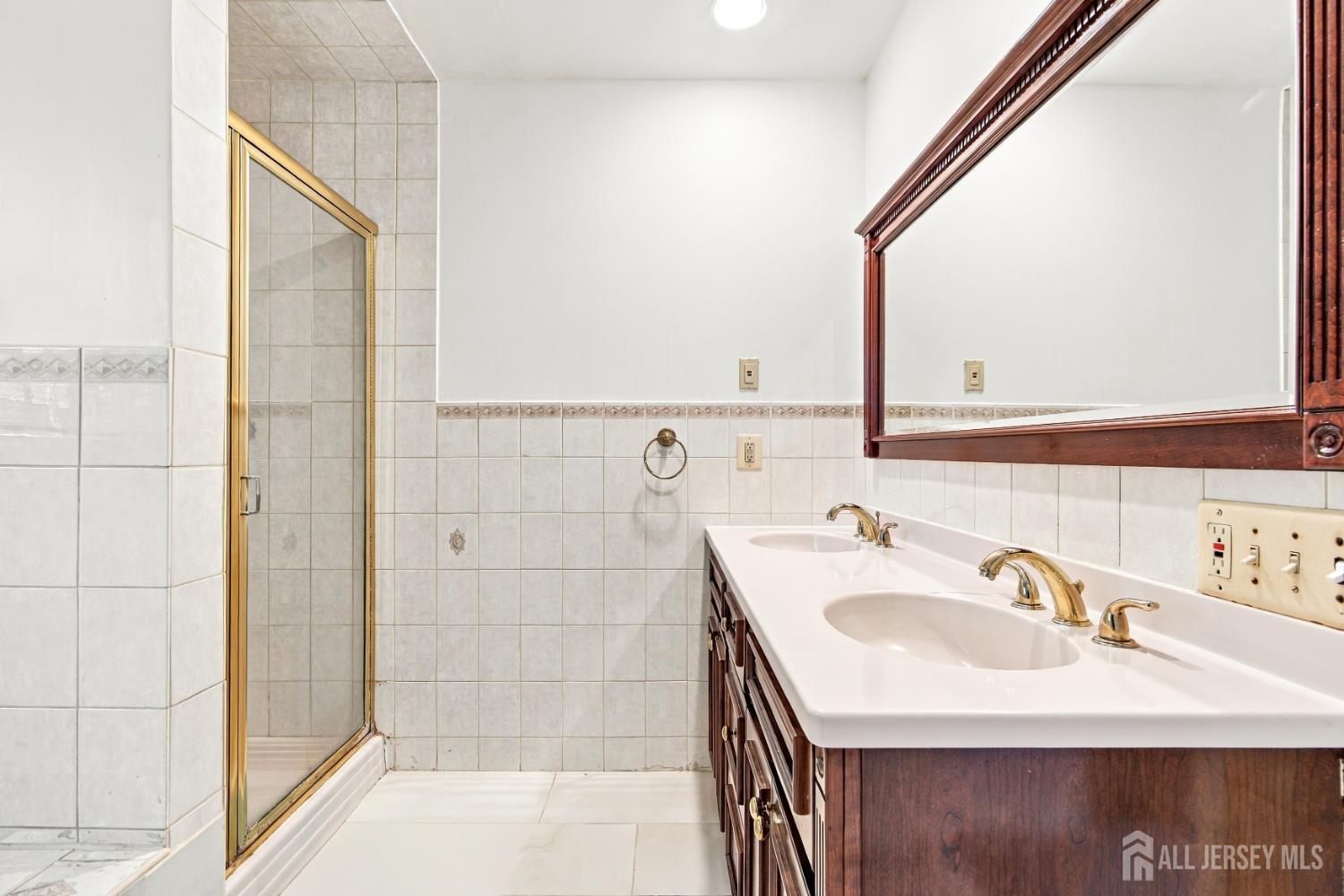 1 Pine Ridge Drive, Edison, NJ, 08820 image 22