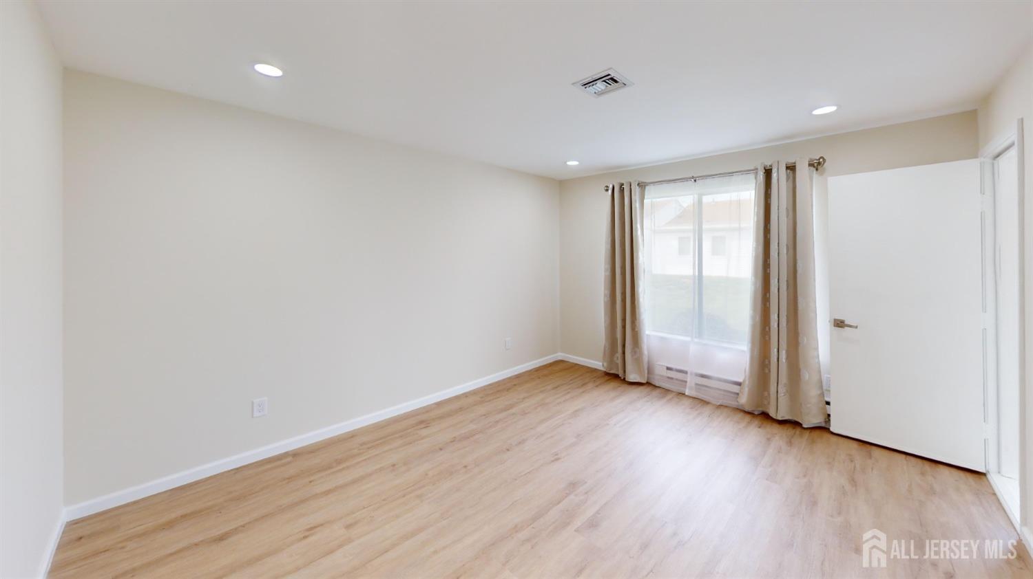 9-c Aspen Plaza, Monroe, NJ, 08831 image 18
