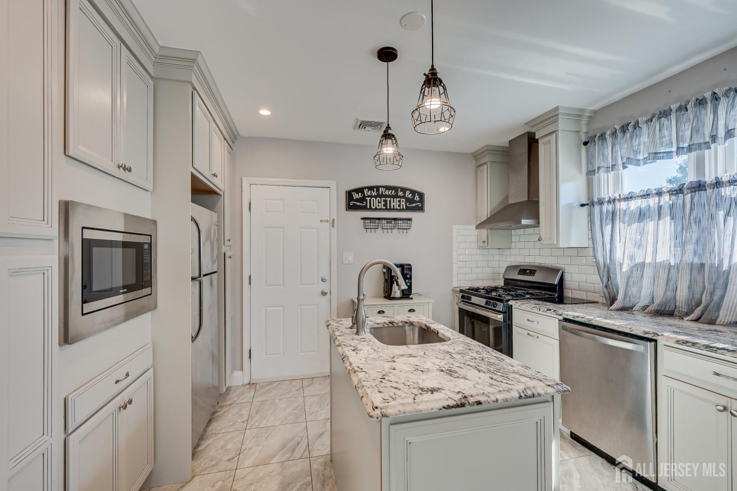 34 Ryan Street, Fords, NJ, 08863 image 20