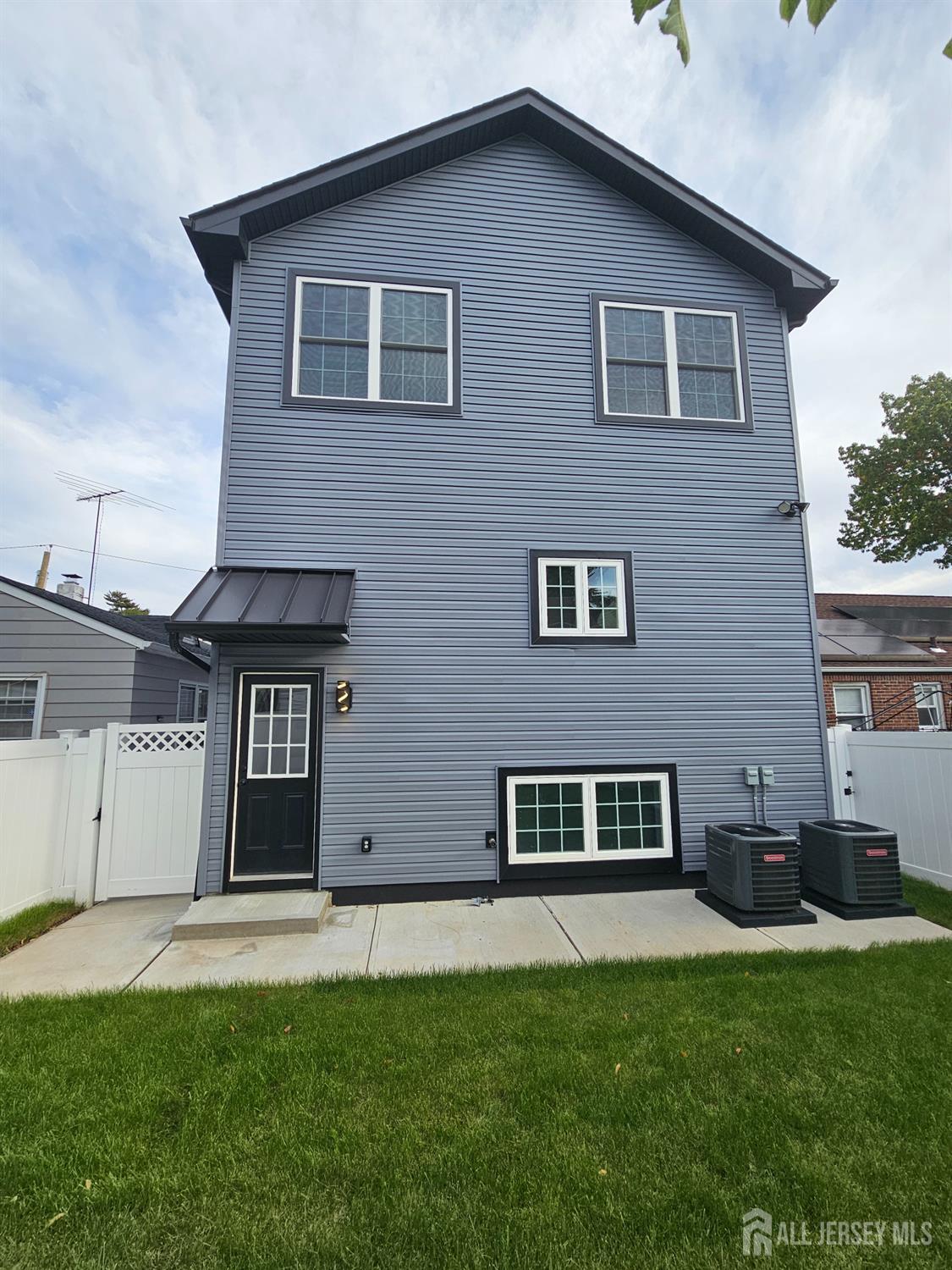 1508 Hiawatha Avenue Image 5