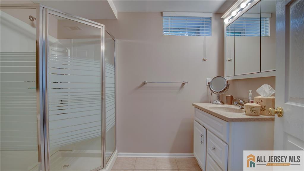 21 Samantha Circle, Old Bridge, NJ, 07747 image 52