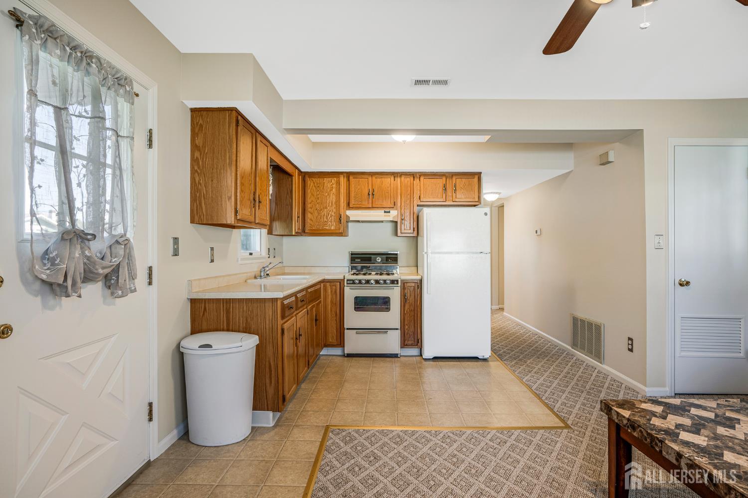 22 Dogwood Drive, Middlesex, NJ, 08846 image 29