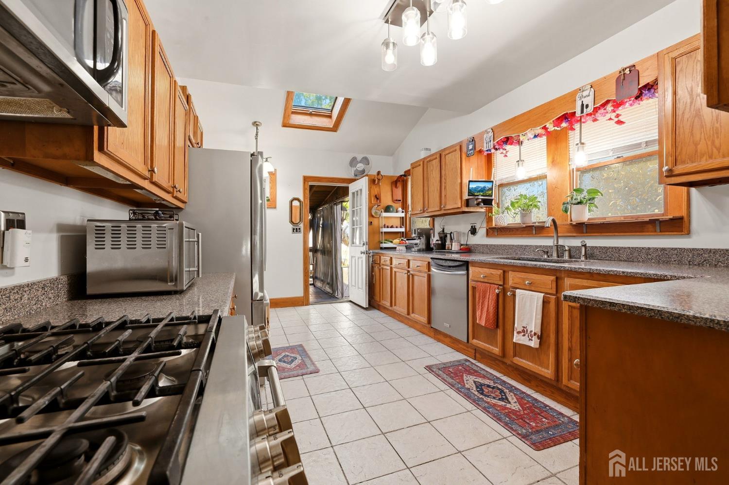 958 Carteret Avenue, Union Twp, NJ, 07083 image 19