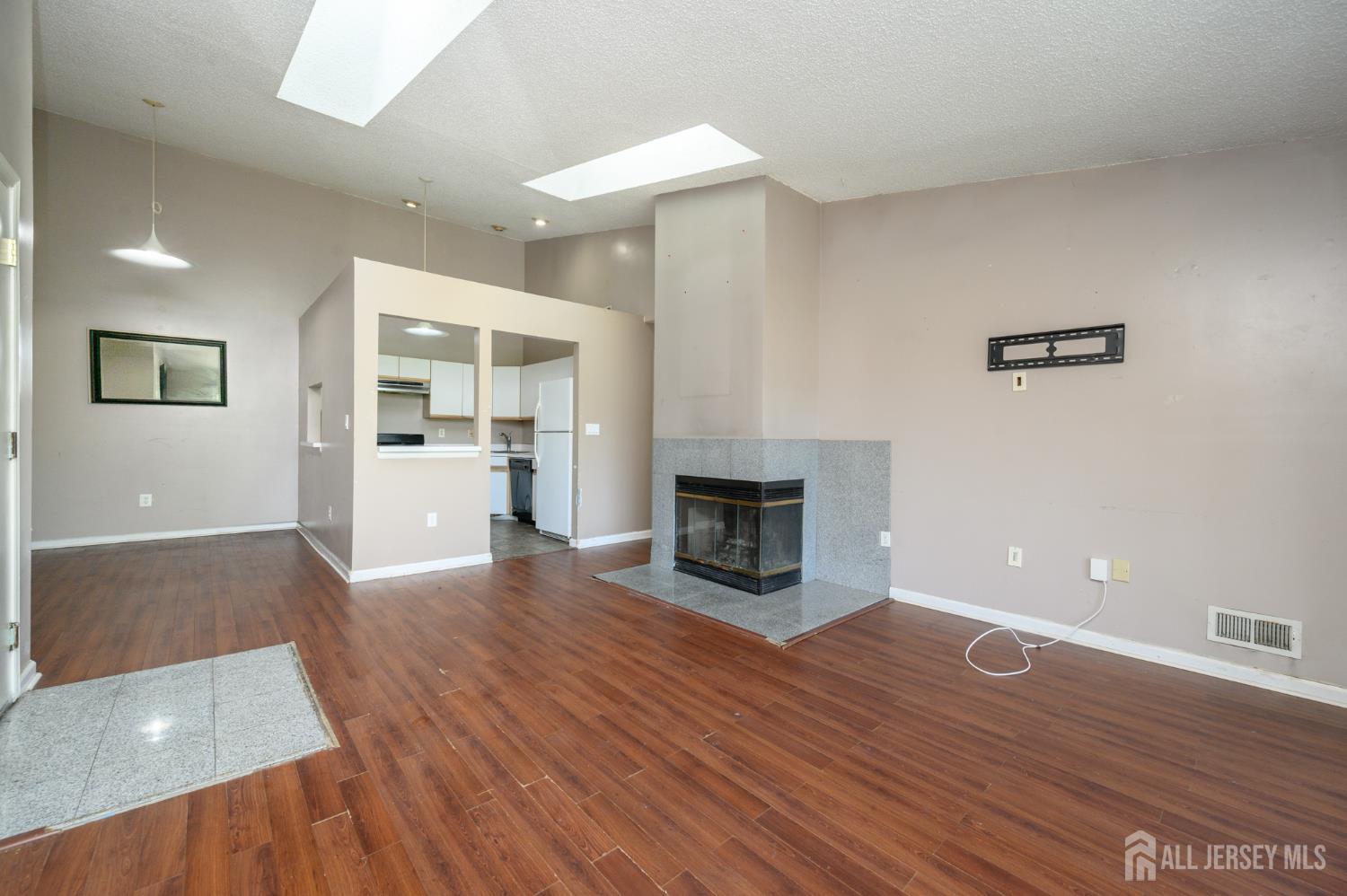 56 Amethyst Way Image 4