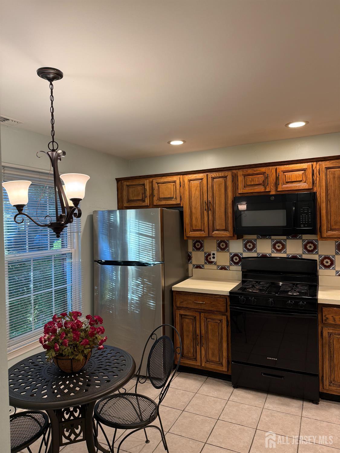 264 Palombi Court Image 3