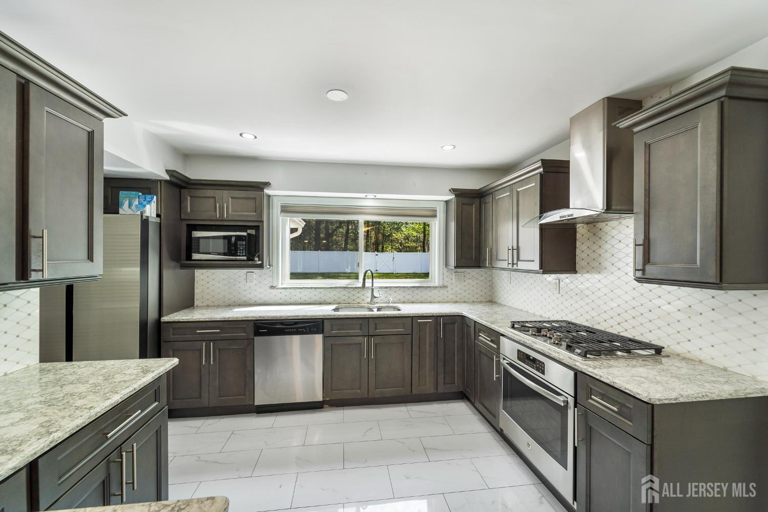 80 Stillwell Road, South Brunswick, NJ, 08824 image 10