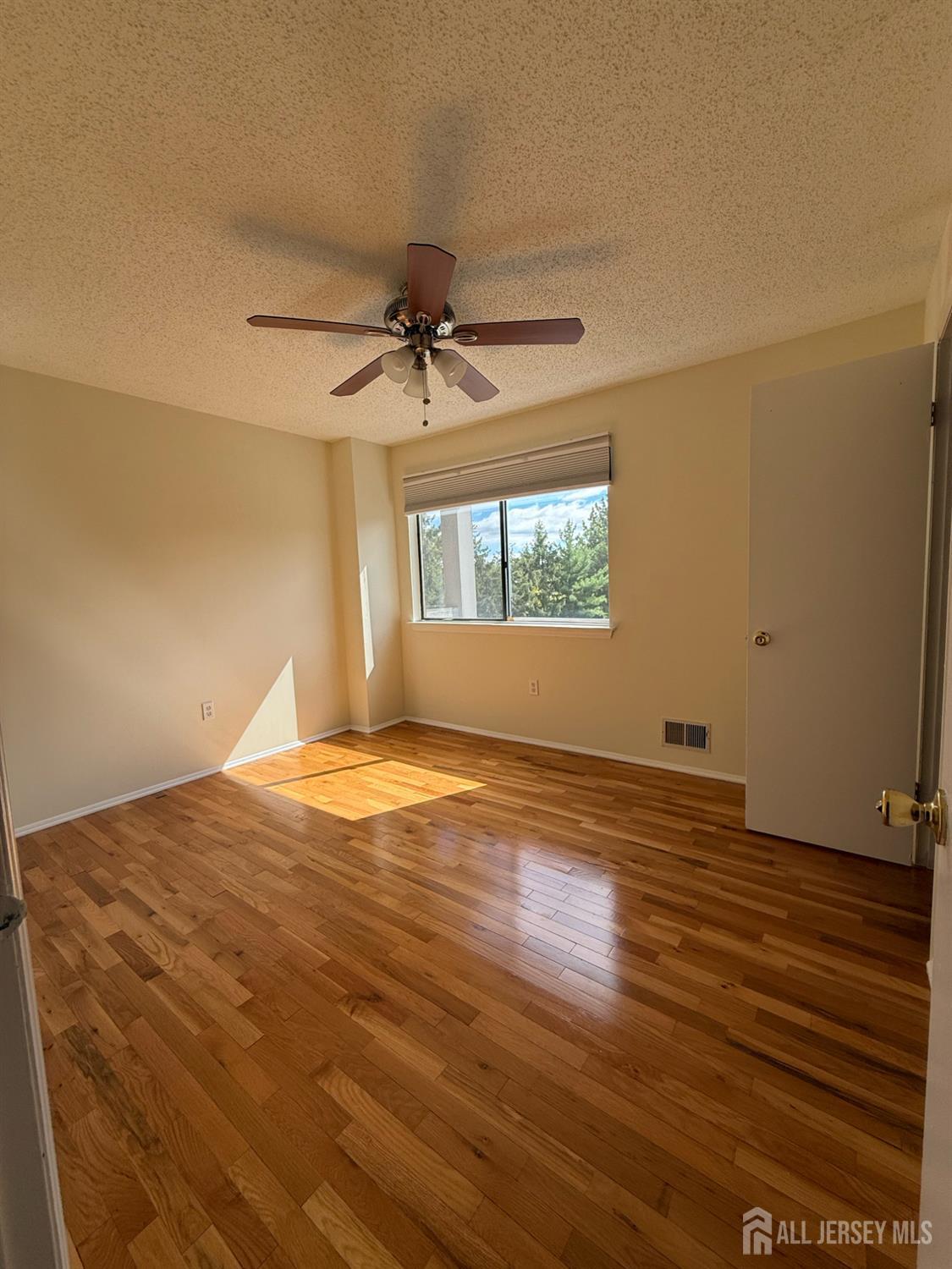 1515 Edison Glen Terrace, Middlesex, NJ, 08837 image 8