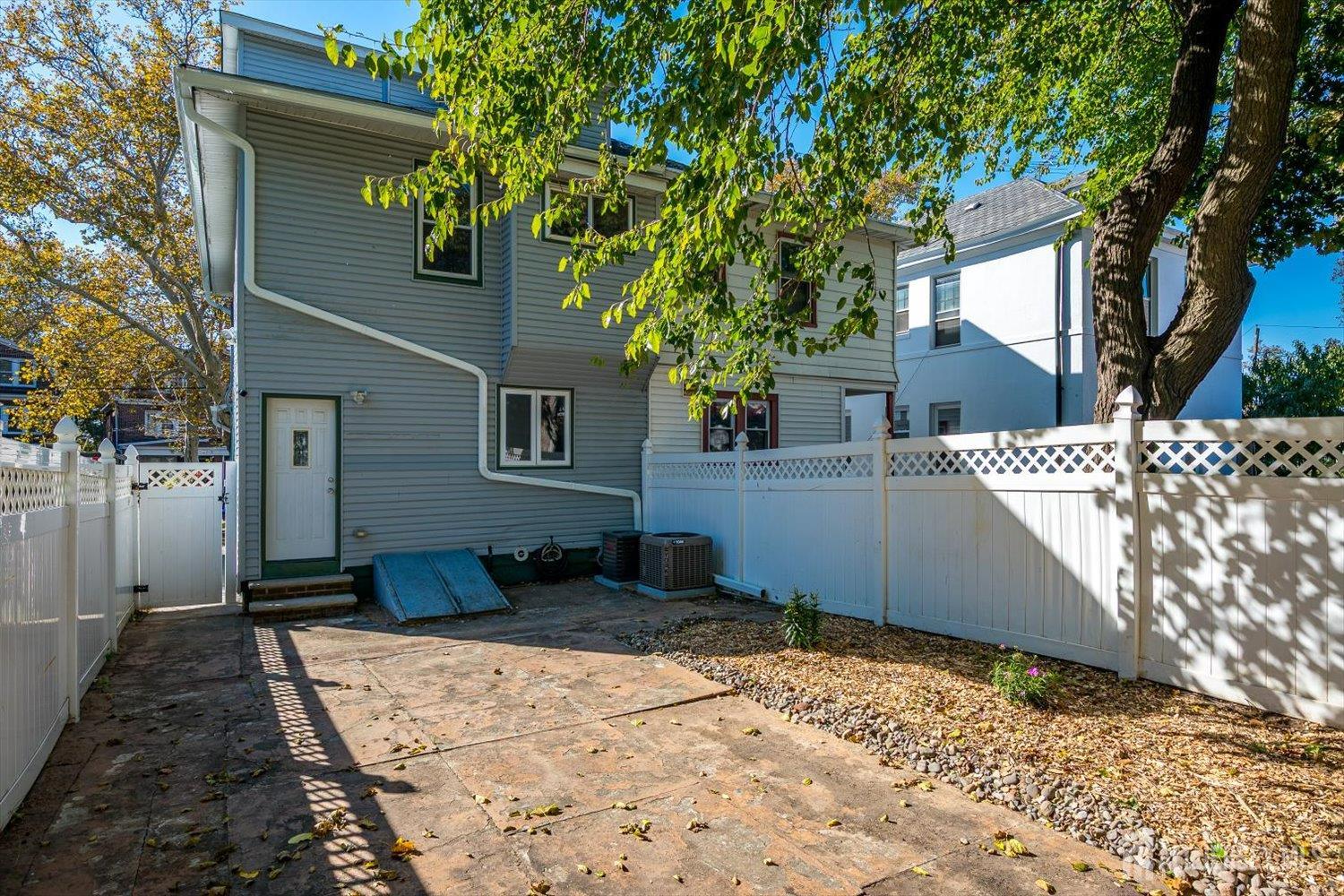 82 Lewis Street, Perth Amboy, NJ, 08861 image 29
