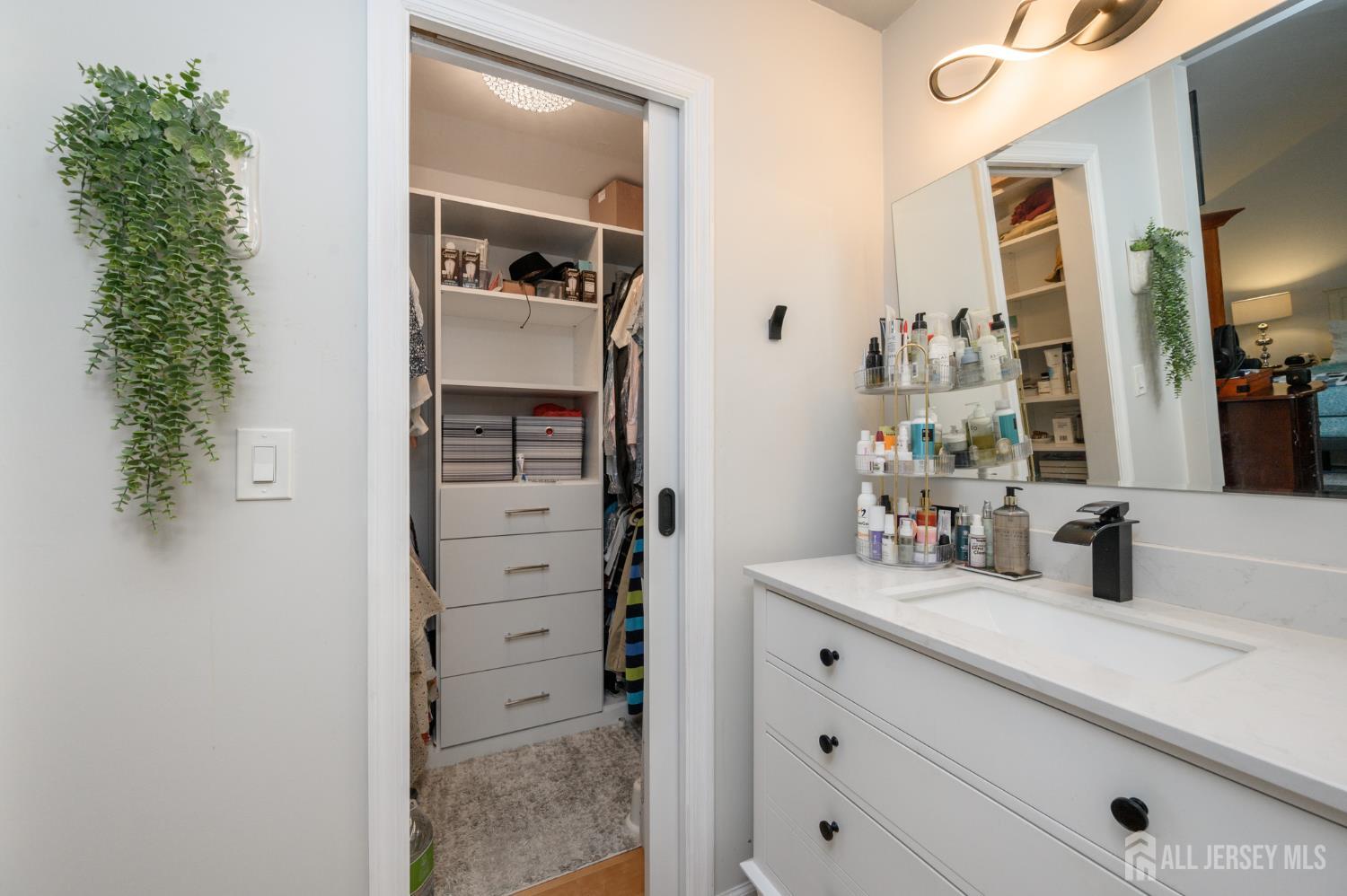 46 Davids Court, South Brunswick, NJ, 08810 image 22