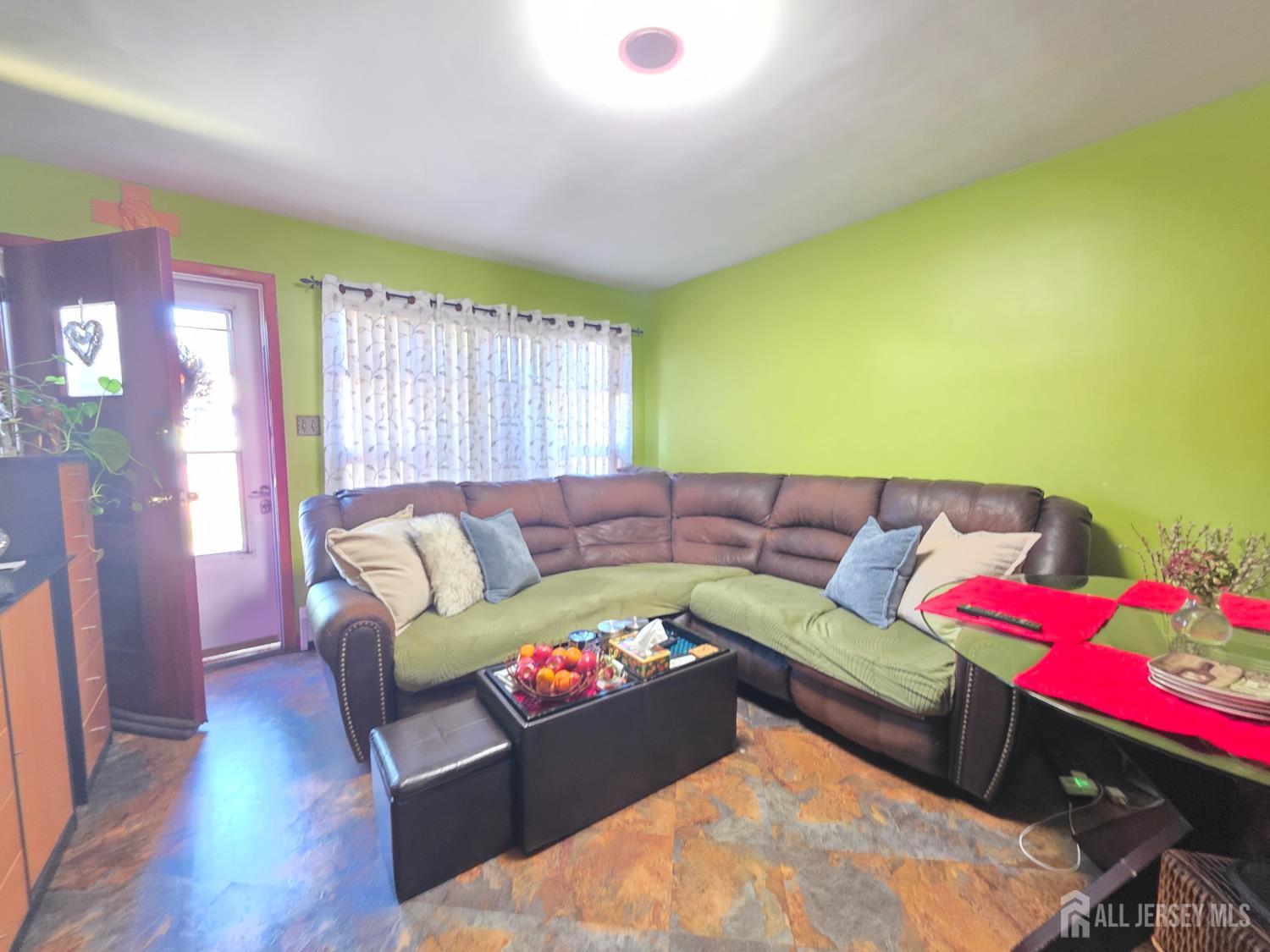 176 Kensington Avenue Image 5
