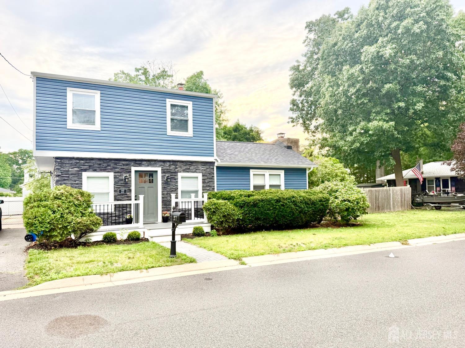 27 Brookside Road Image 2