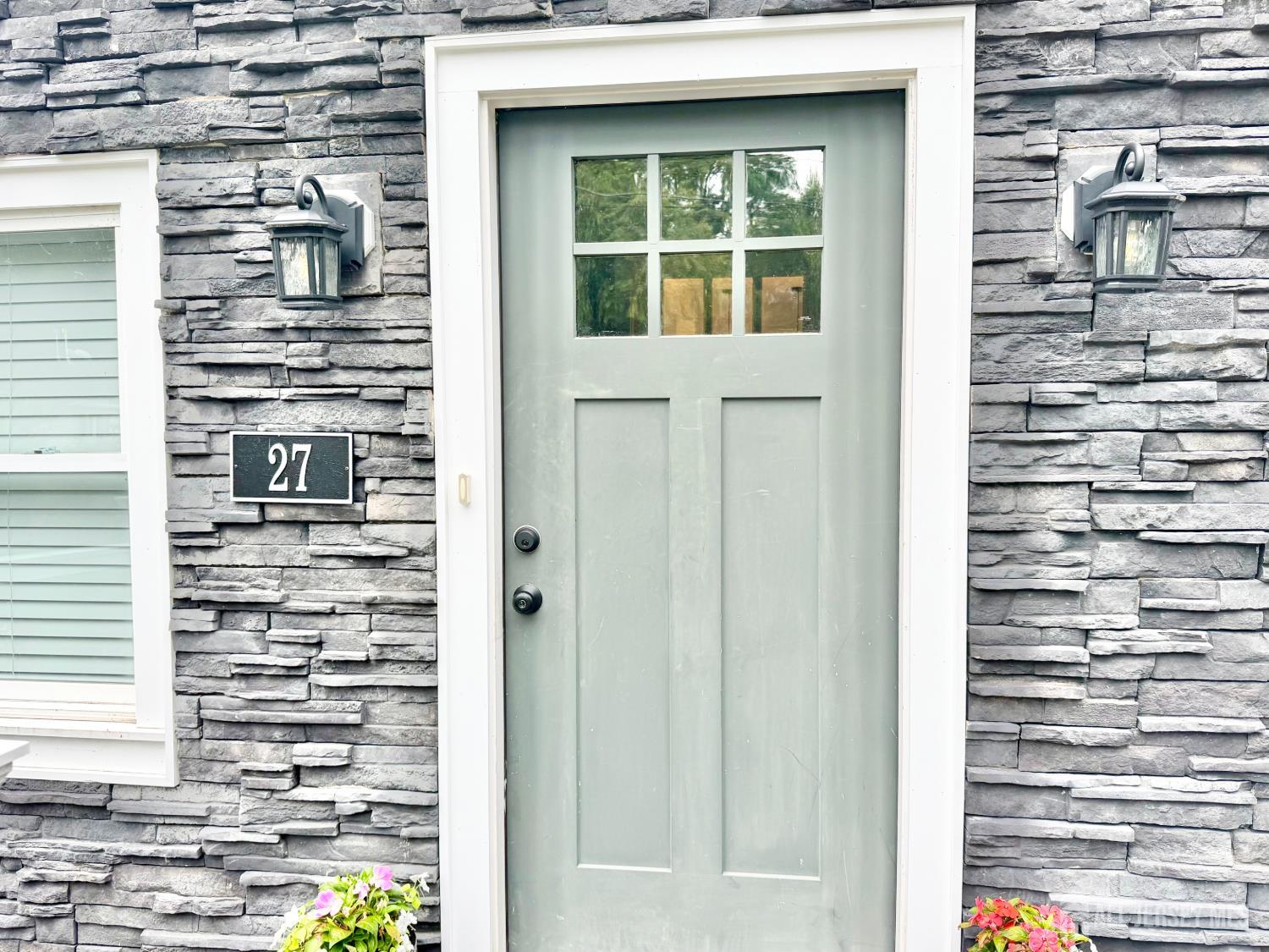 27 Brookside Road Image 3