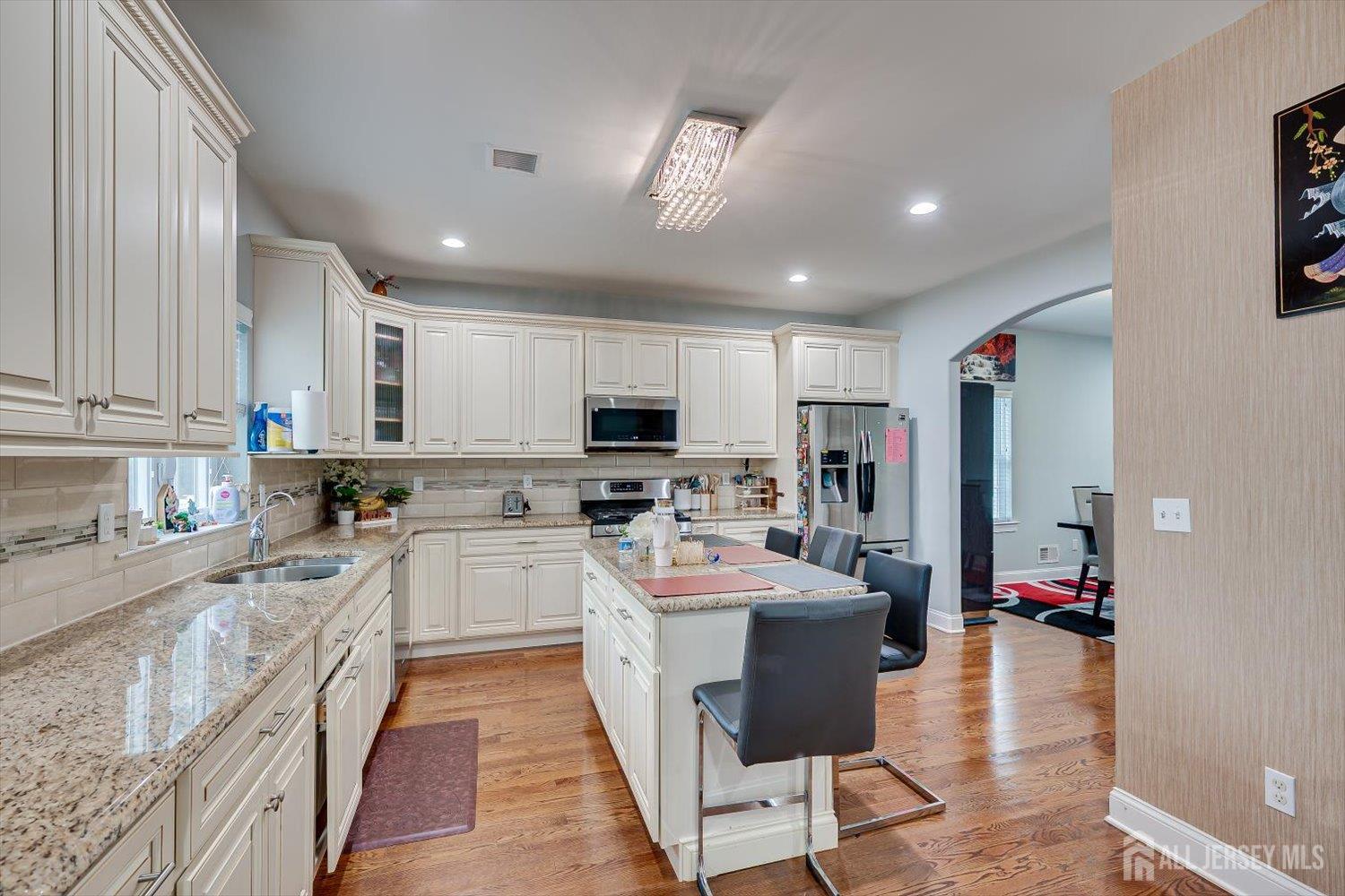 37 Wildwood Avenue, Fords, NJ, 08863 image 18