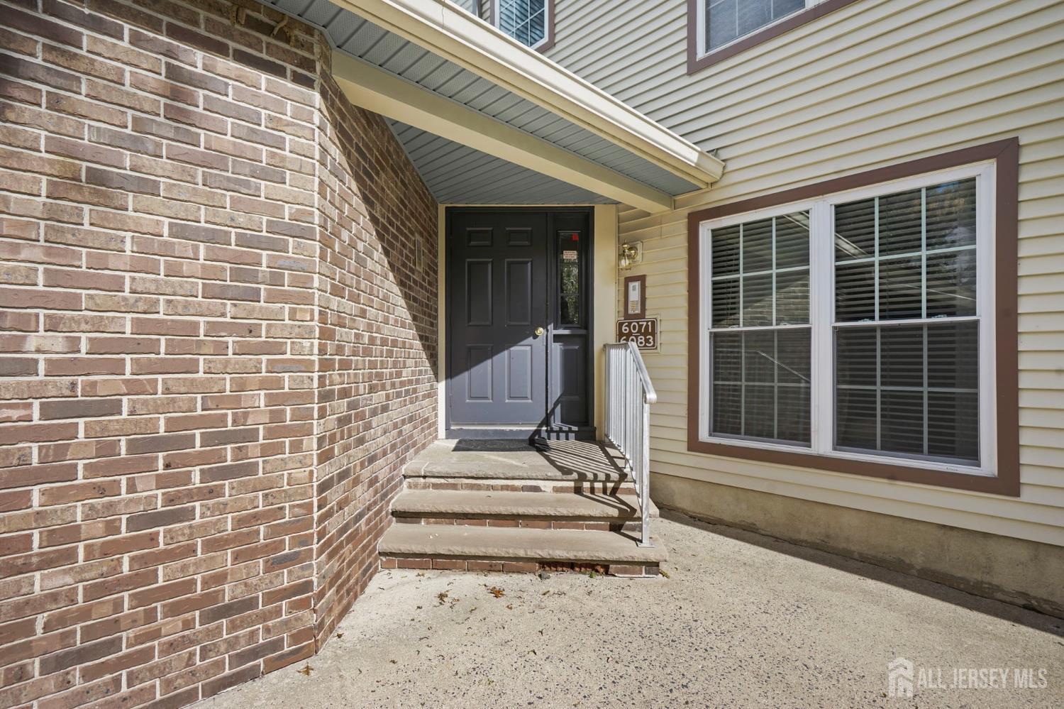 6083 Cedar Court Image 5