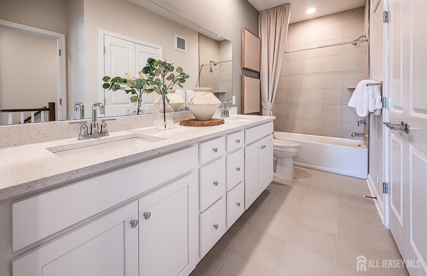 1013 District Boulevard, East Brunswick, NJ, 08816 image 7