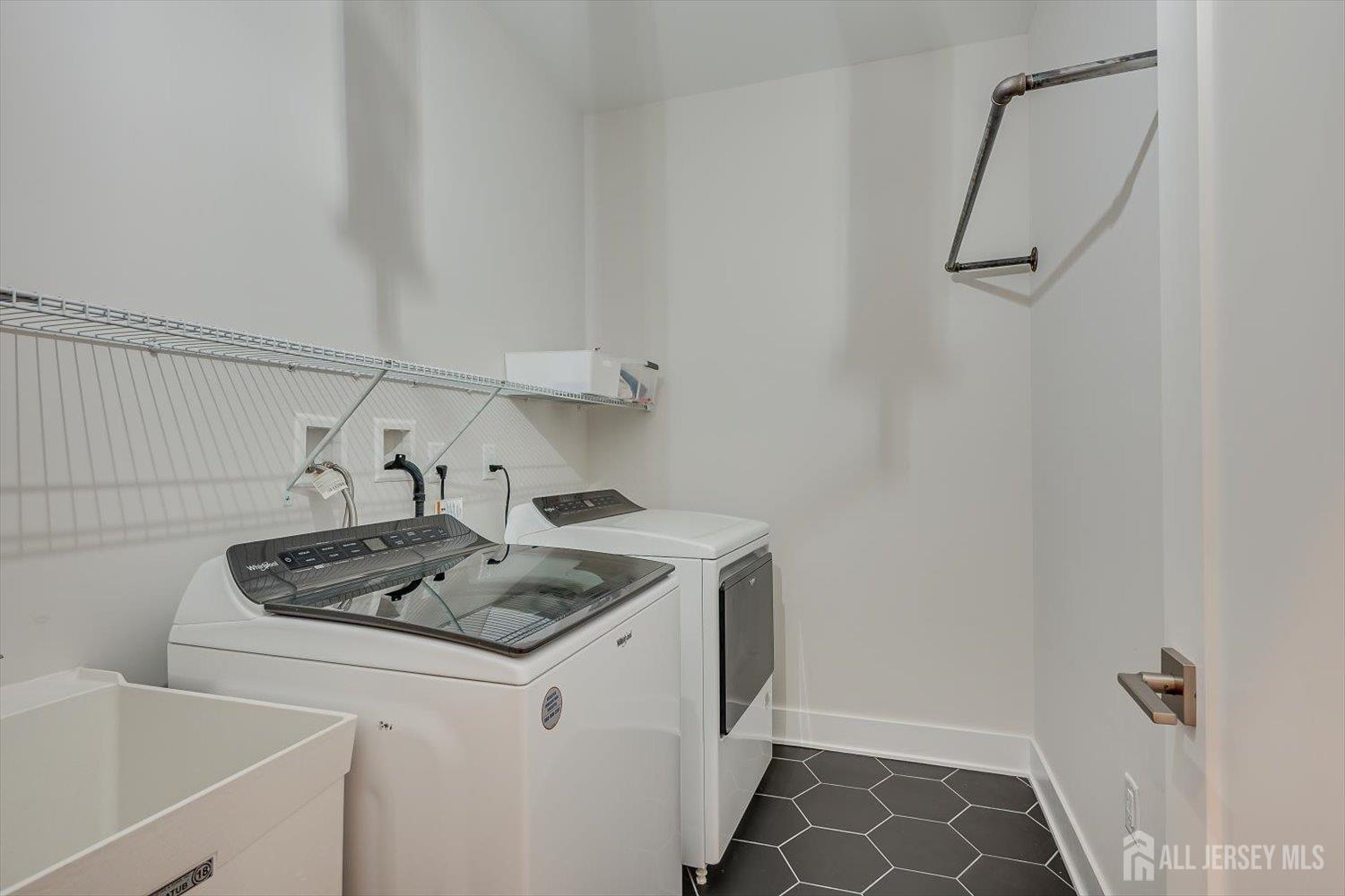 16 Valiant Court, Middletown, NJ, 07748 image 19