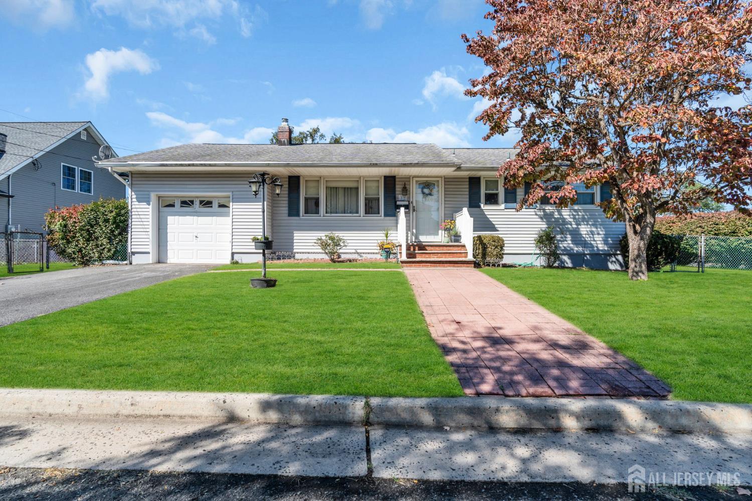 12 Emma Place Image 4